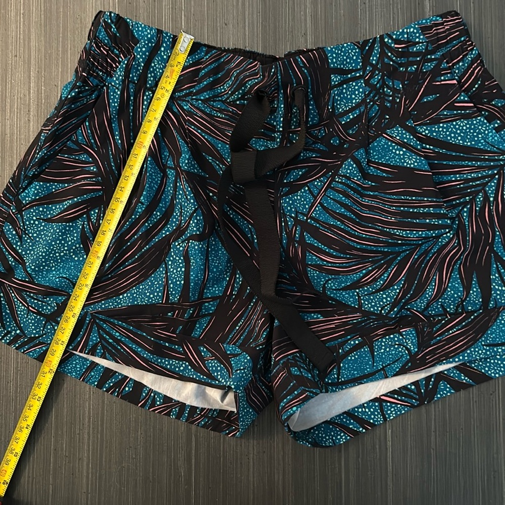 Lululemon dress short